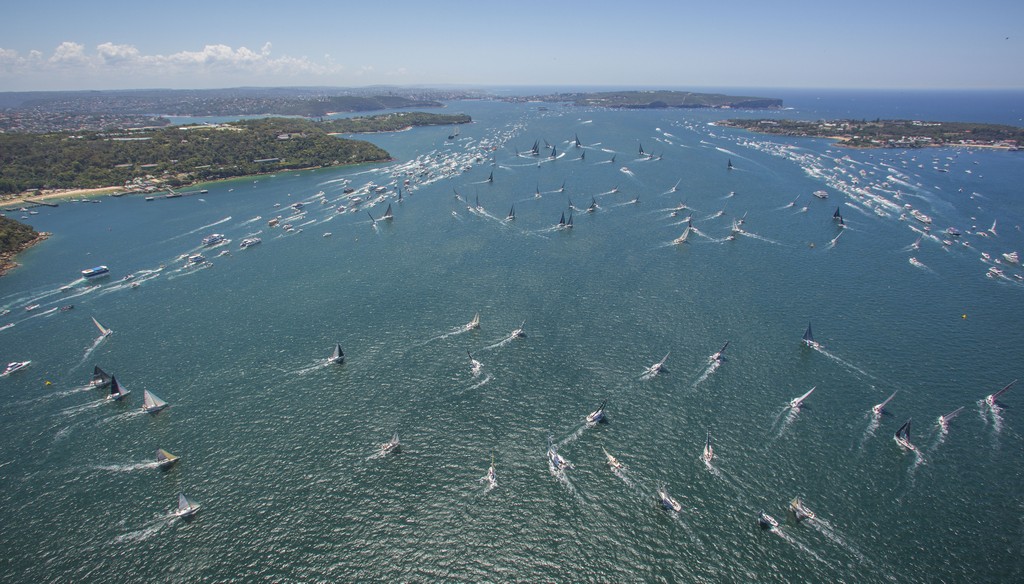 START

ROLEX Sydney Hobart Yacht Race 2016