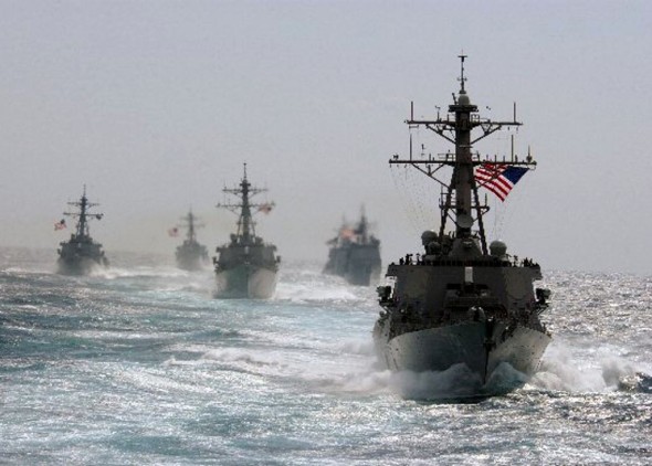 us-navy_ships_at_sea